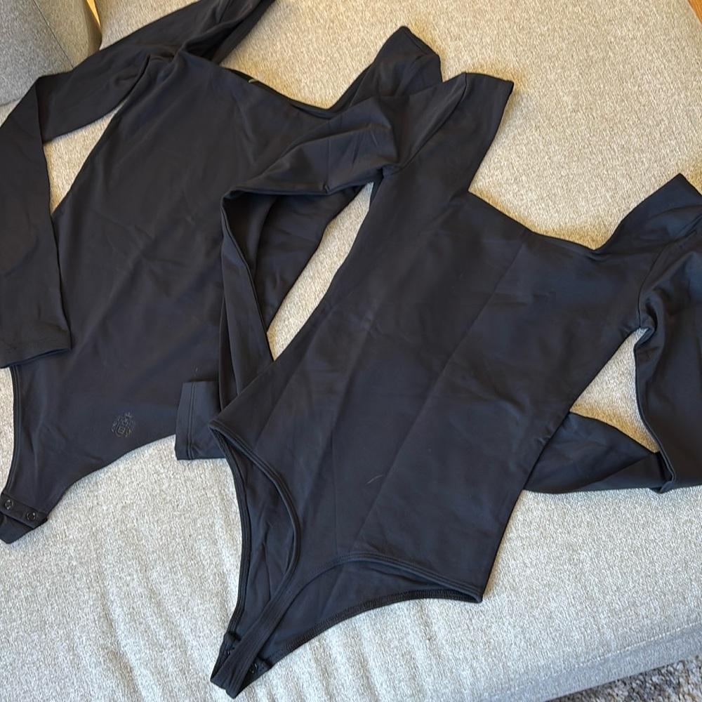 2 Aritzia NEW Babaton Original Contour Black Square Neck Long Sleeve Bodysuits - Picture 6 of 6
